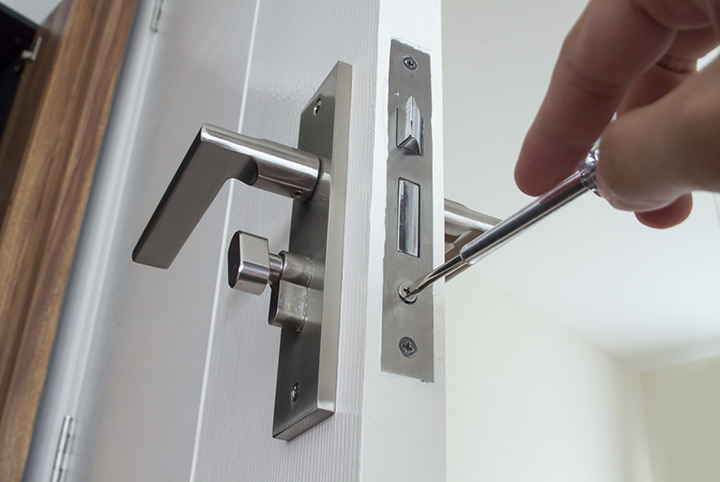 Our local locksmiths are able to repair and install door locks for properties in West Thurrock and the local area.